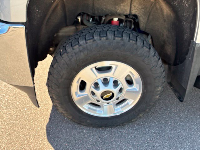Used 2019 Chevrolet Silverado 2500 LT w/ LT Convenience Package AWD/4WD image 11