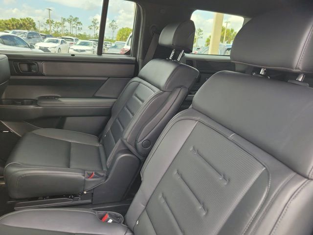 Used 2025 Hyundai Santa Fe Calligraphy image 11