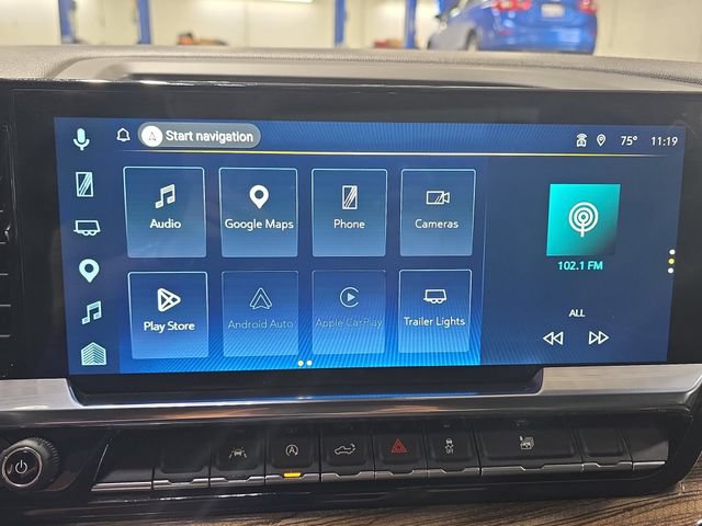 Used 2025 Chevrolet Silverado 1500 LT AWD/4WD image 25