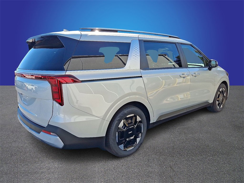 New 2026 Kia Carnival EX image 3
