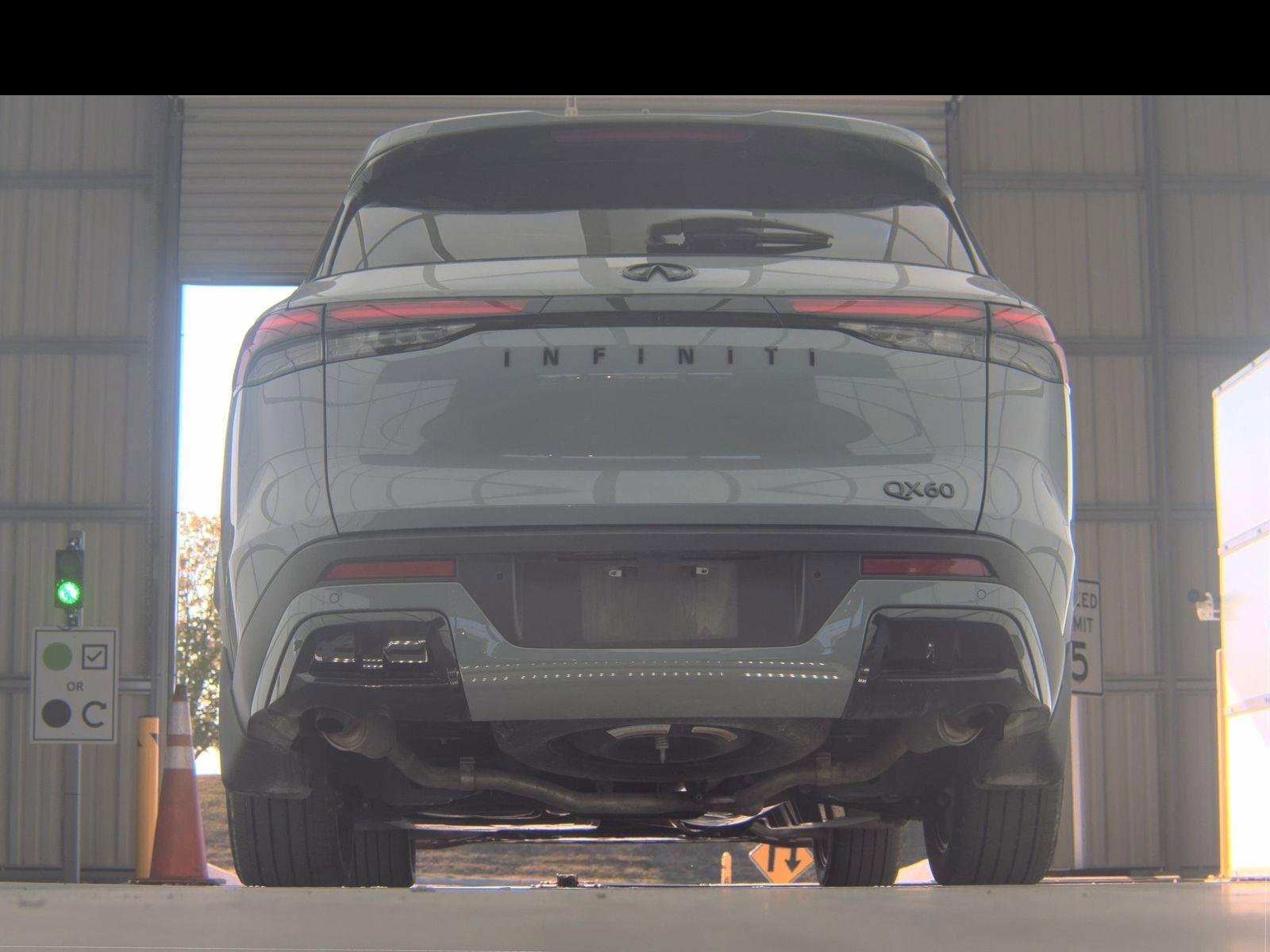Certified 2025 INFINITI QX60 Luxe w/ Black Edition image 7