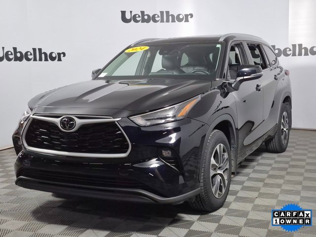 Certified 2024 Toyota Highlander XLE image 3