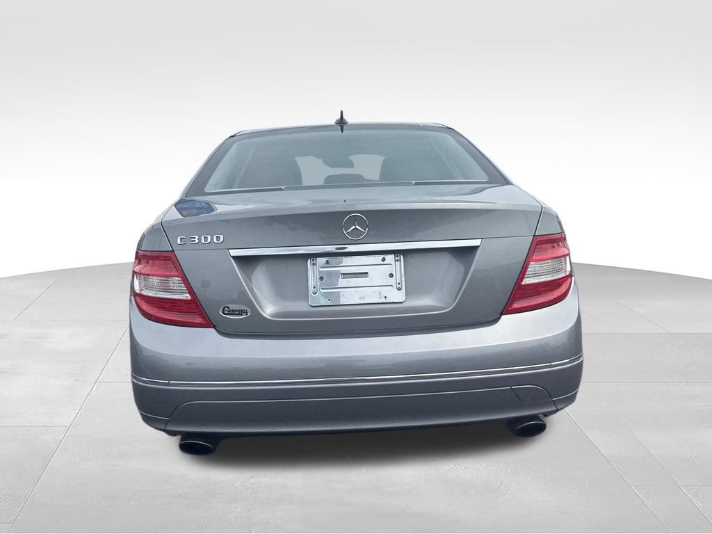 Used 2011 Mercedes-Benz C 300 Sedan image 8