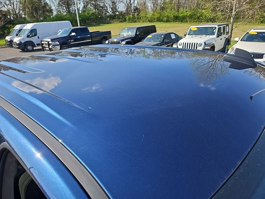 Used 2023 Chevrolet Silverado 1500 RST image 10