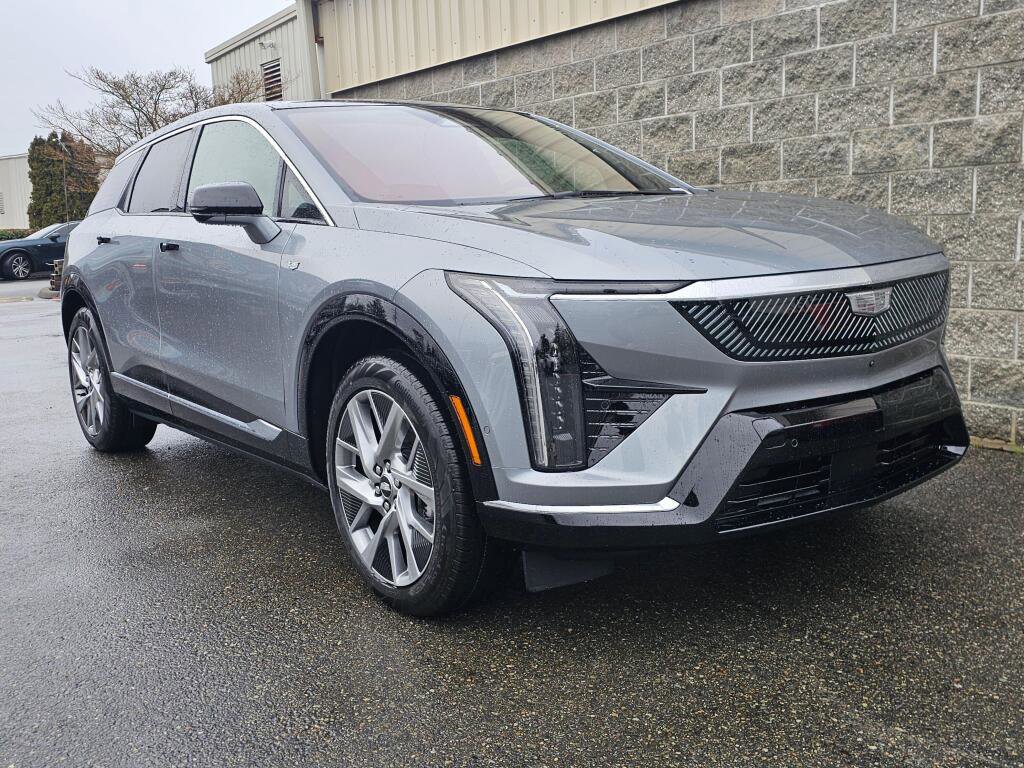 New 2026 Cadillac Optiq Luxury 1 image 15