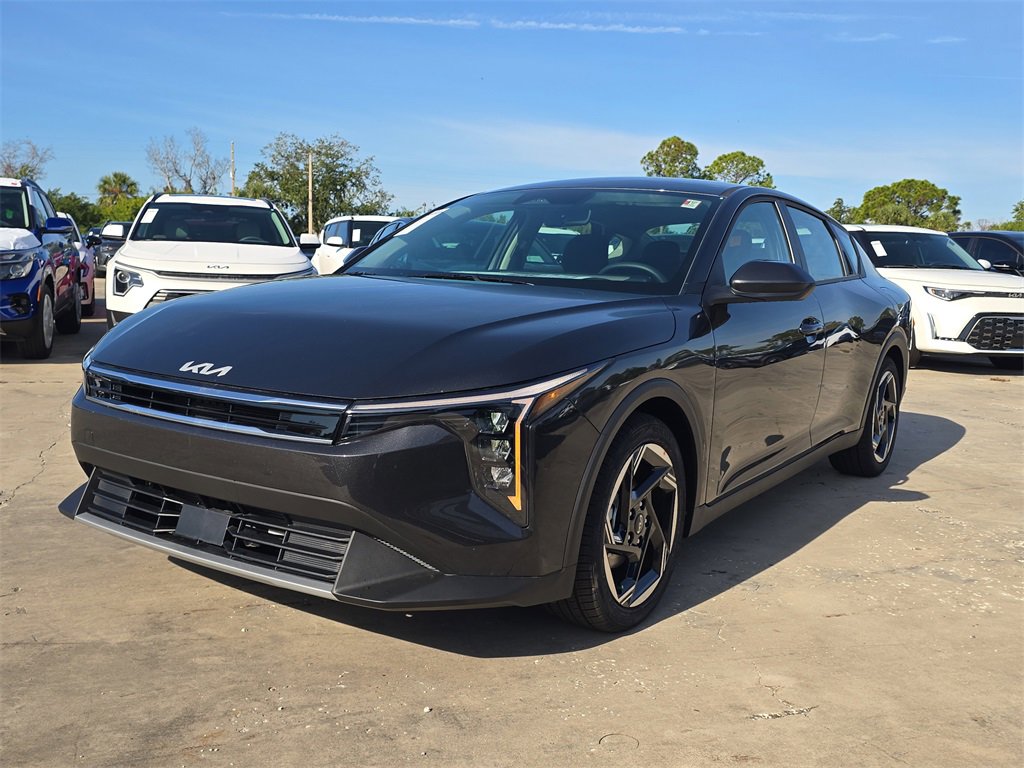 New 2025 Kia K4 EX image 4
