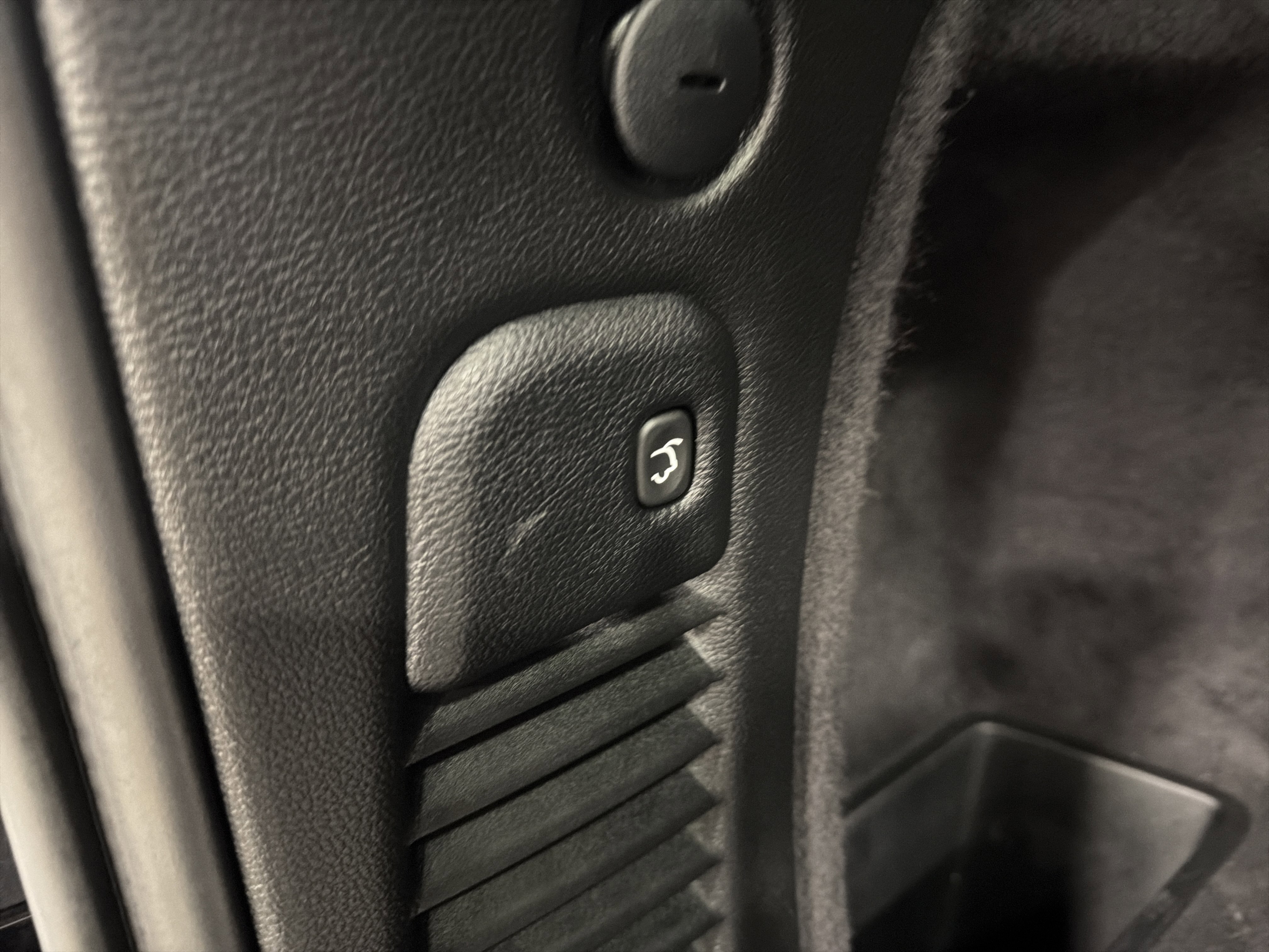 Used 2024 Dodge Durango R/T image 25