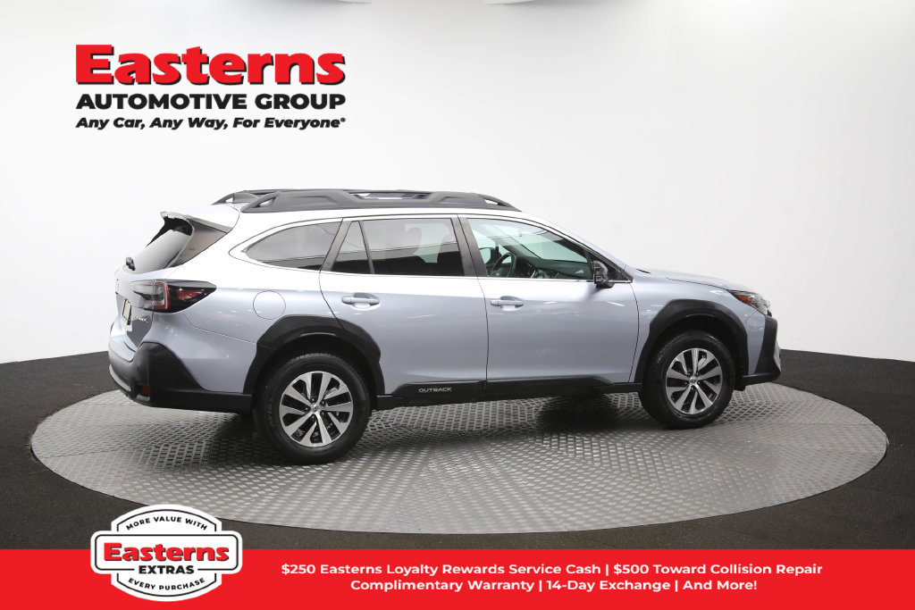 Used 2023 Subaru Outback Premium AWD/4WD image 44
