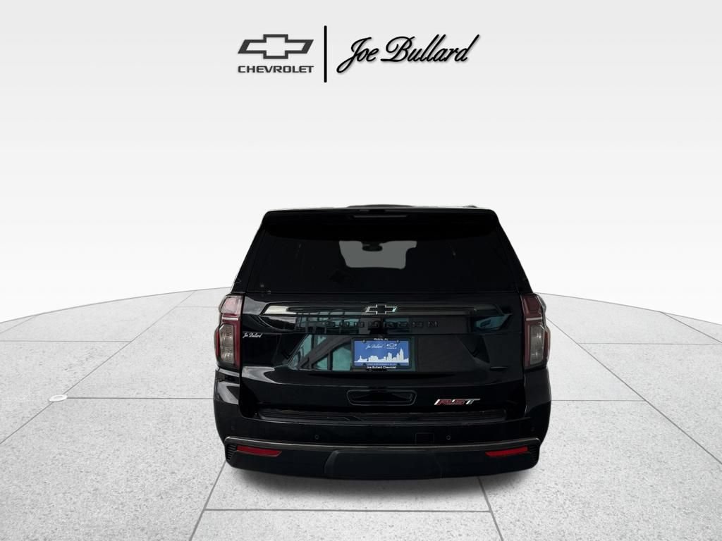Used 2022 Chevrolet Suburban RST w/ Luxury Package RWD image 8