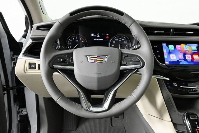 New 2025 Cadillac XT6 Premium Luxury w/ Technology Package image 9