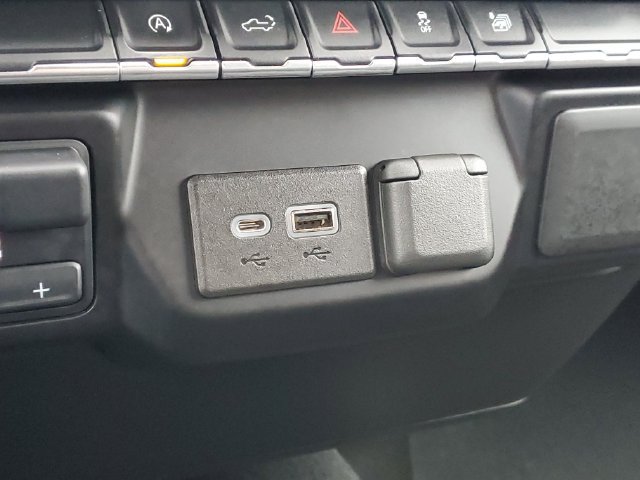 Used 2021 Chevrolet Silverado 1500 RST AWD/4WD image 28