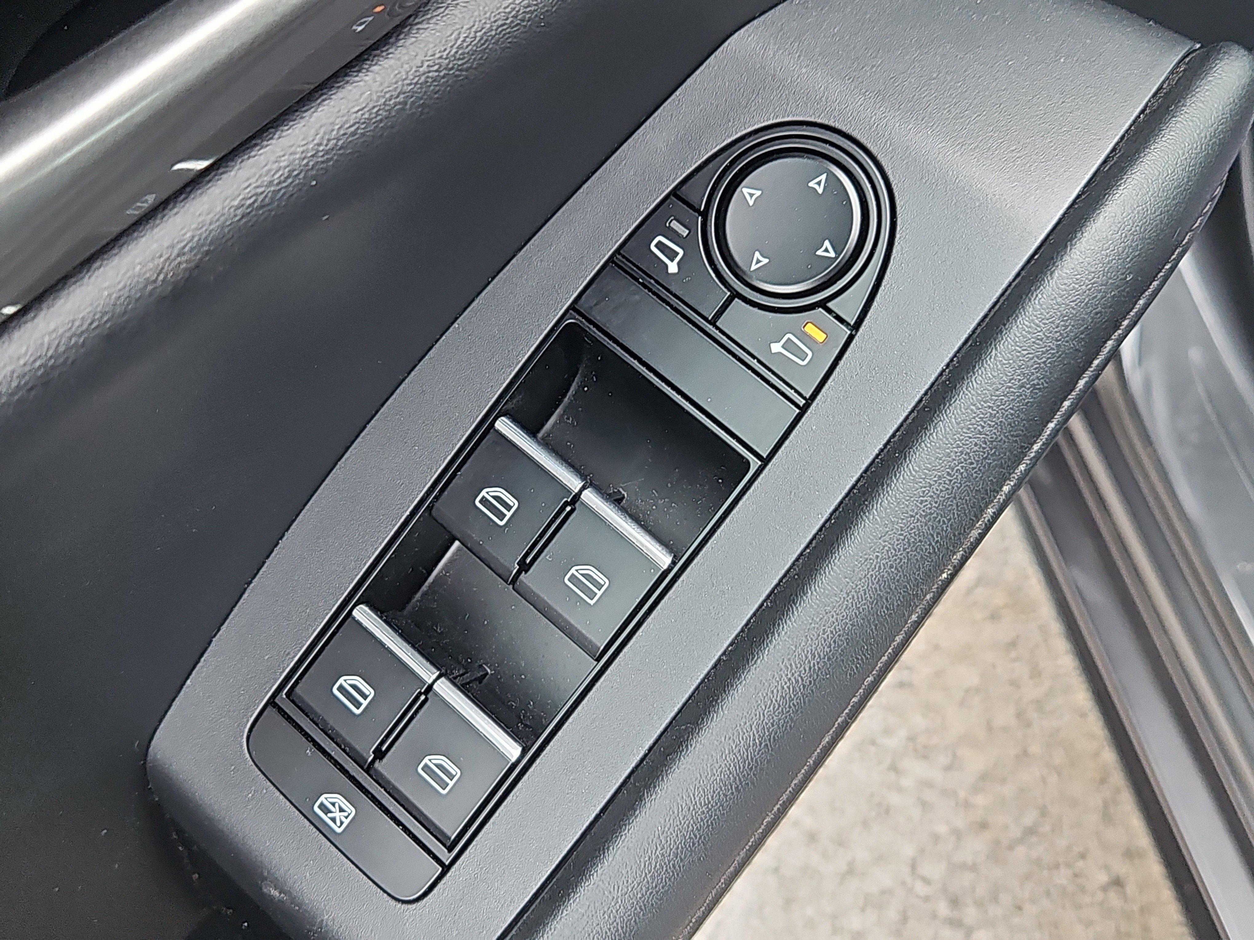 Certified 2023 MAZDA MAZDA3 s image 14