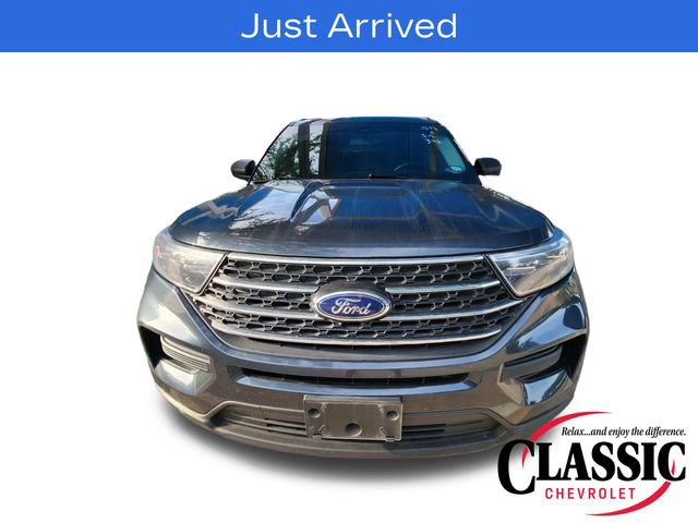 Used 2023 Ford Explorer XLT RWD image 3