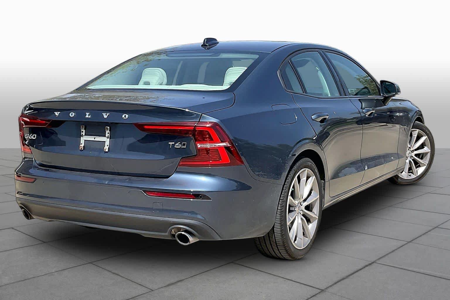 Used 2019 Volvo S60 T6 Momentum w/ Multimedia Package AWD/4WD image 13