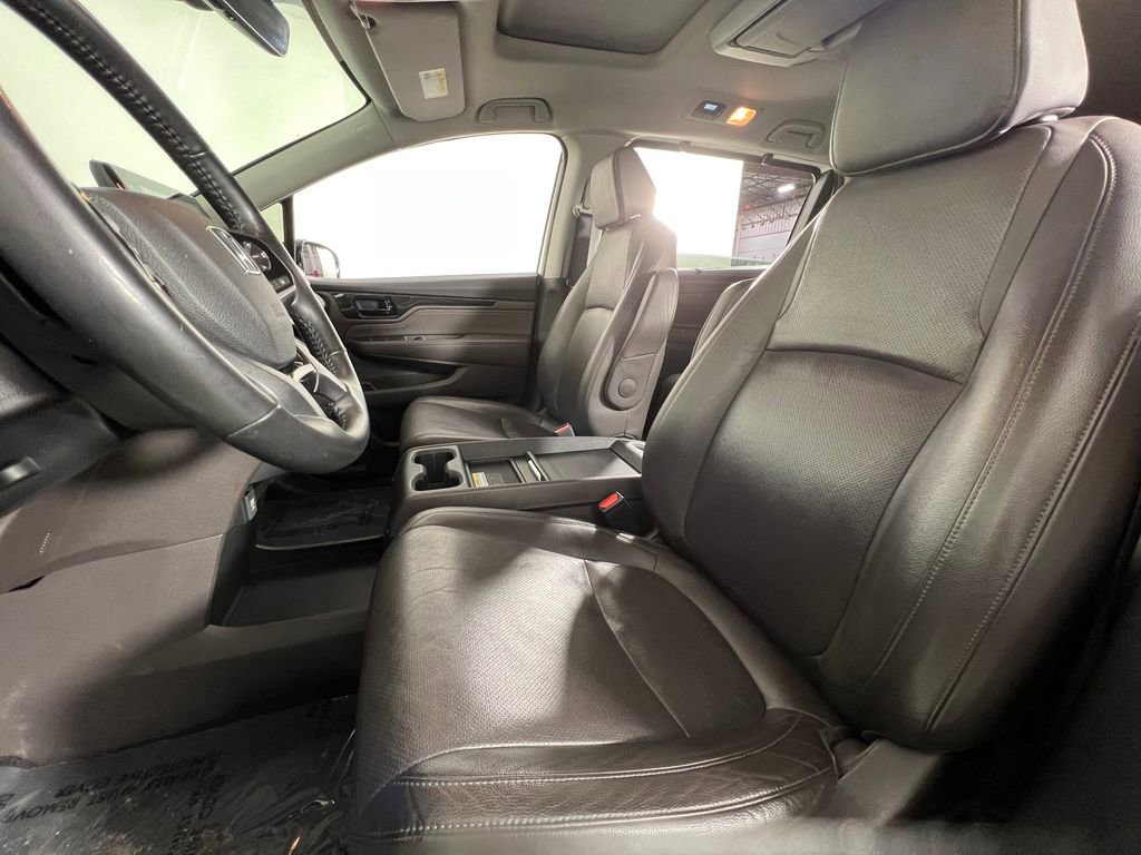 Used 2018 Honda Odyssey Elite image 17