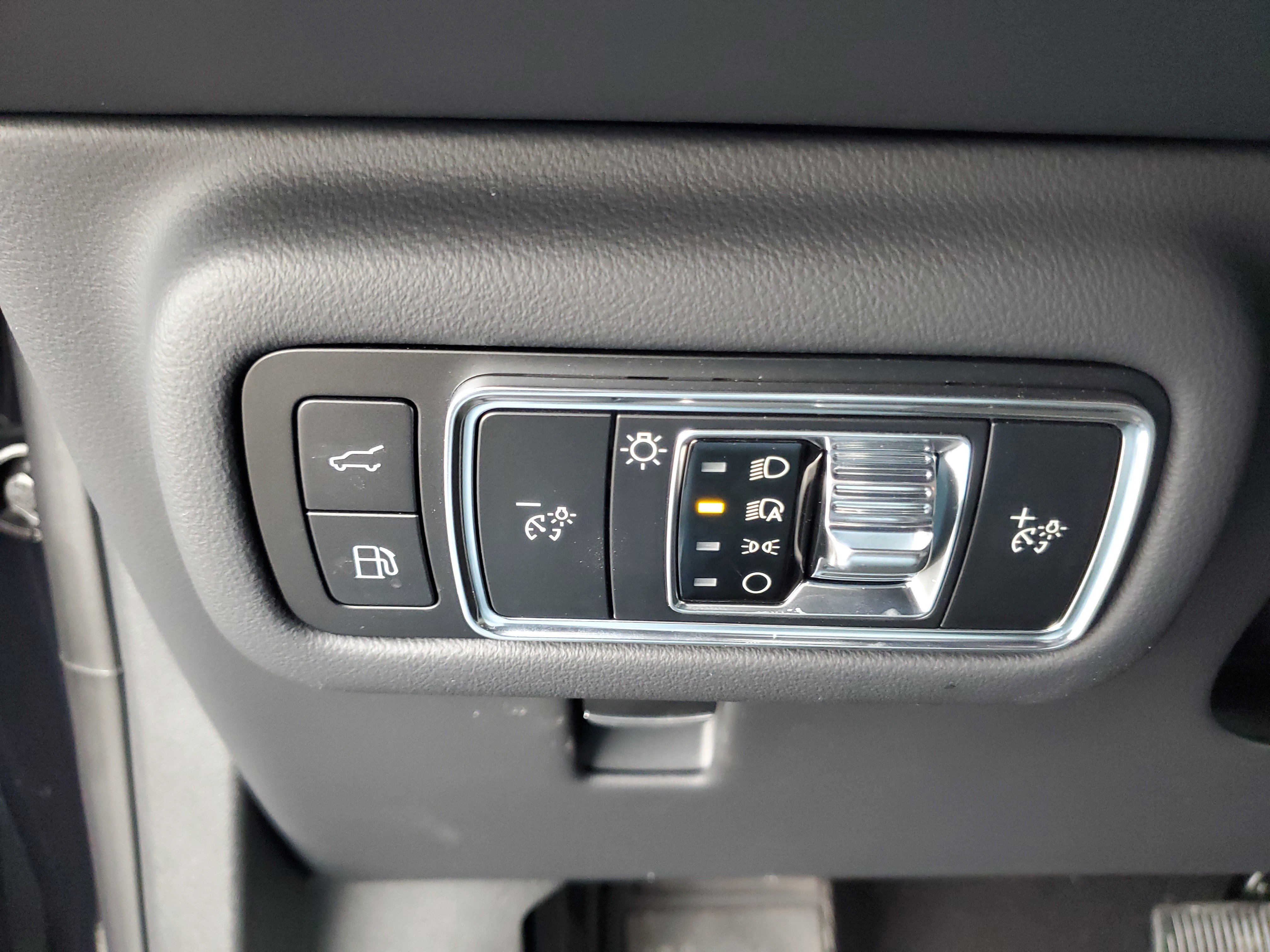 New 2026 Lincoln Nautilus Premier w/ Equipment Group 102A image 14