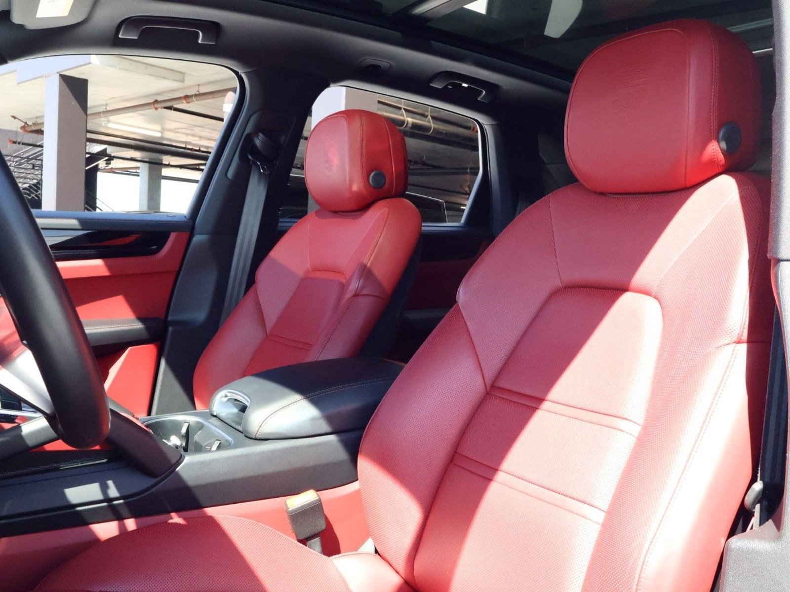 Certified 2023 Porsche Cayenne E-Hybrid image 5