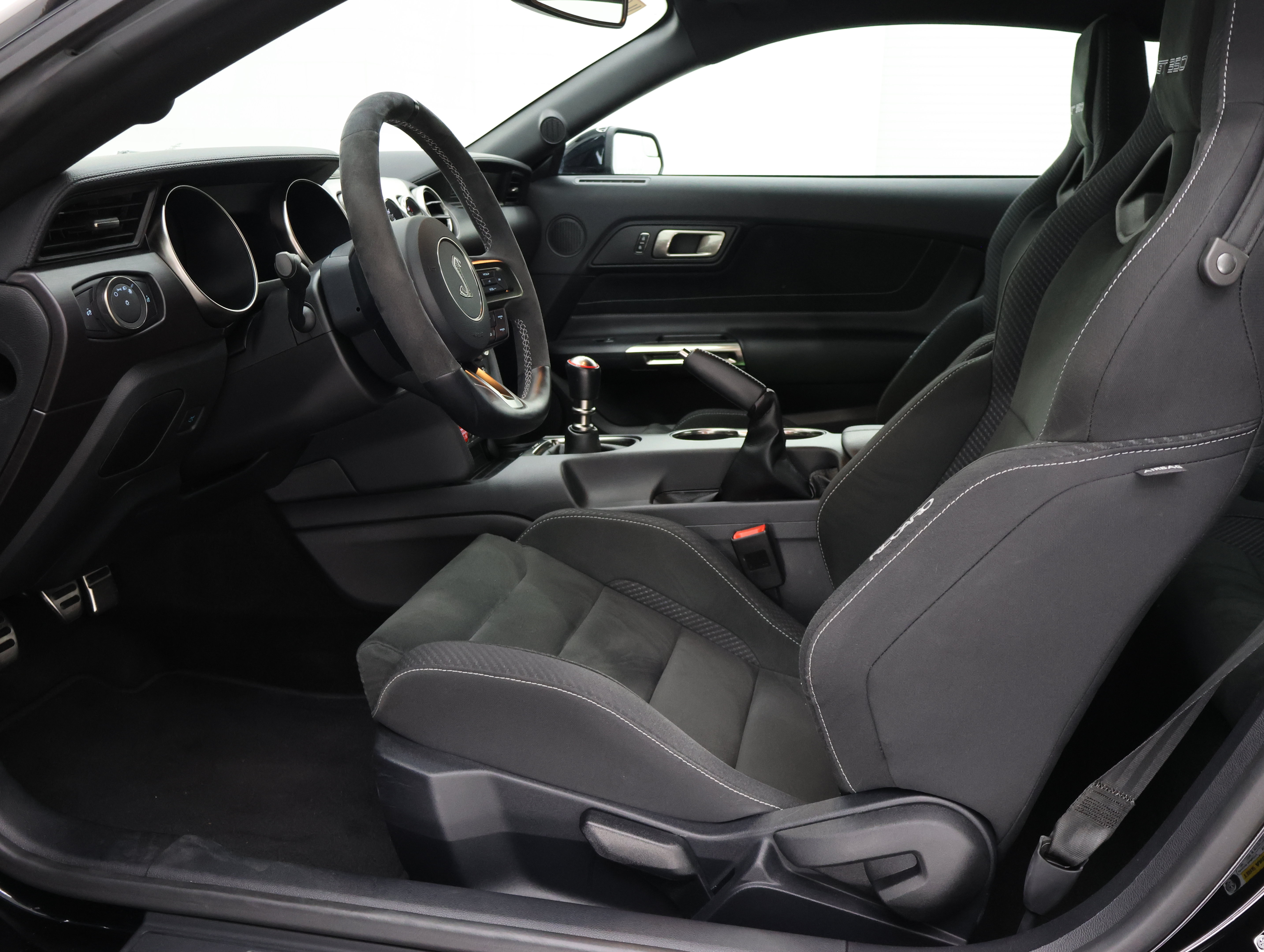 Used 2018 Ford Mustang Shelby GT350 w/ Electronics Package RWD image 8