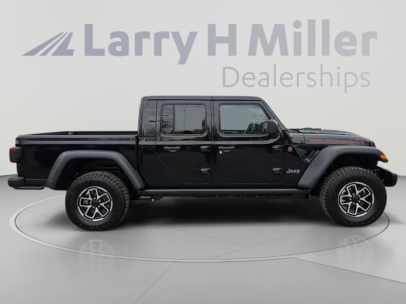 New 2026 Jeep Gladiator Rubicon w/ Steel Bumper Group AWD/4WD image 6