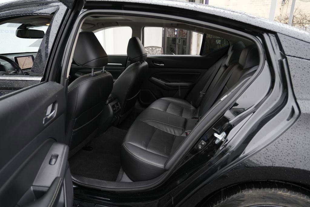 Used 2019 Nissan Altima 2.5 Platinum image 28