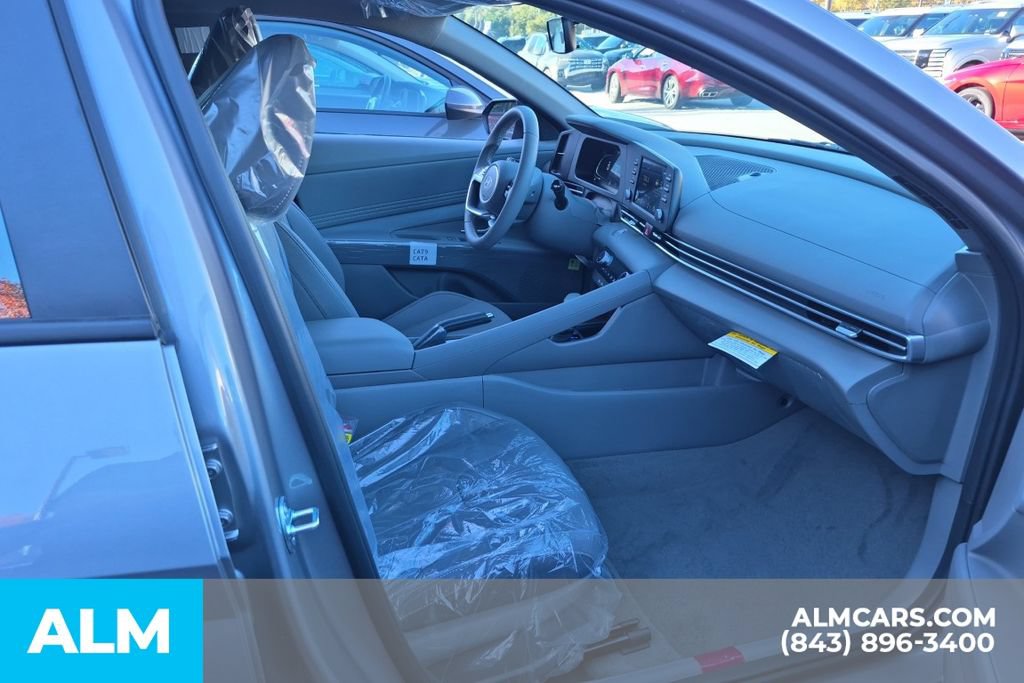 Certified 2026 Hyundai Elantra Sport FWD image 22