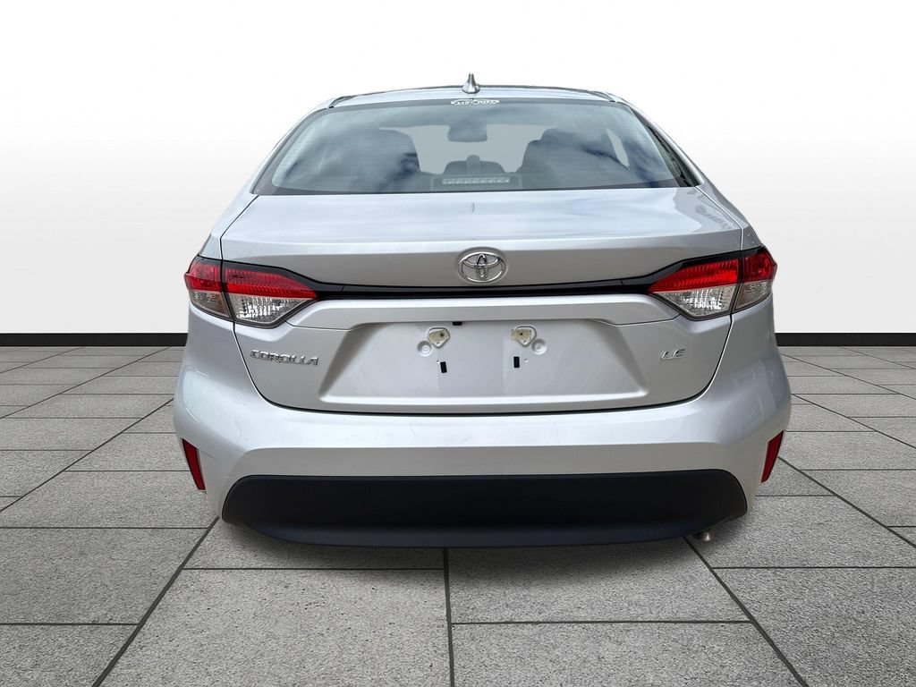 Used 2024 Toyota Corolla LE FWD image 4