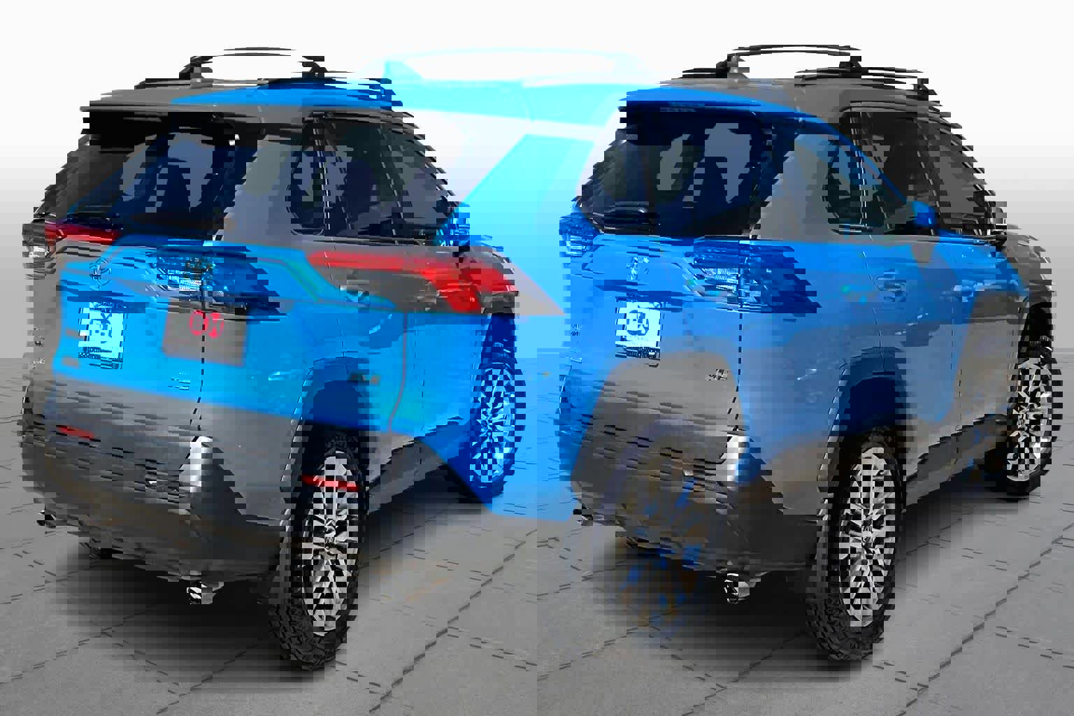 Used 2021 Toyota RAV4 XLE Premium image 13