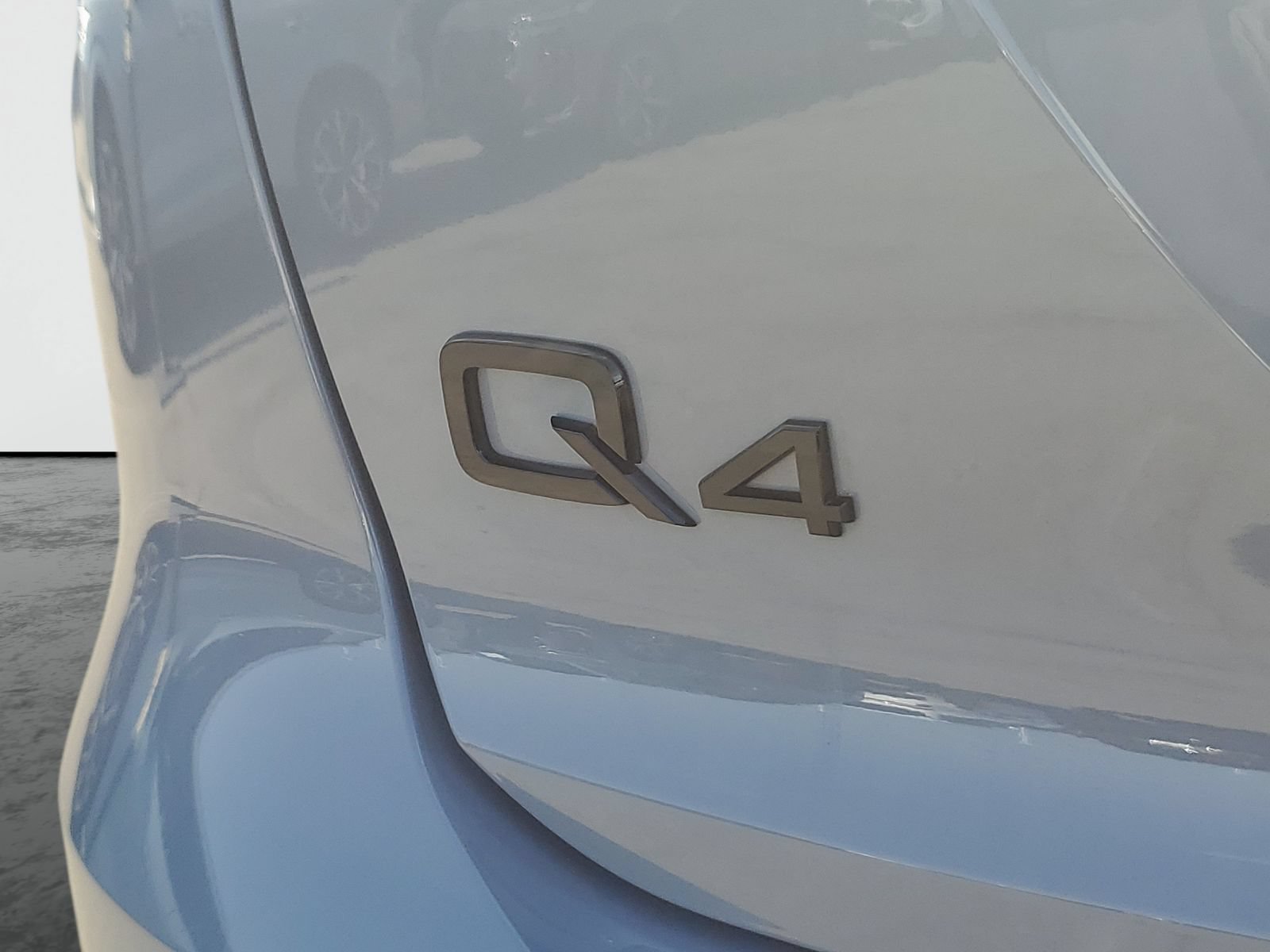 Used 2023 Audi Q4 e-tron Premium Plus w/ Premium Plus AWD/4WD image 7