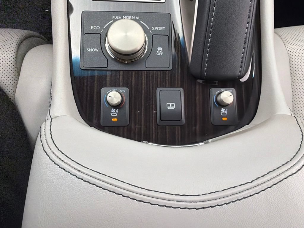 Used 2017 Lexus LS 460 AWD w/ Comfort Package image 17