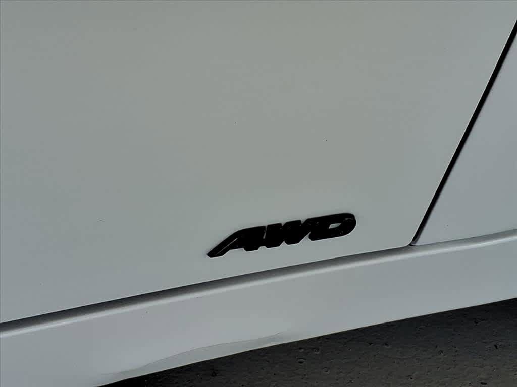 Used 2025 Toyota Prius AWD image 20