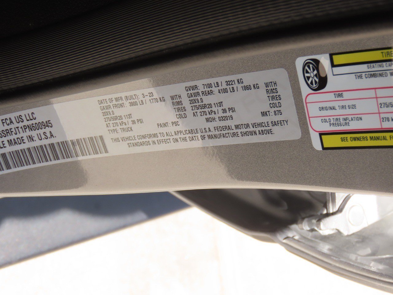 Used 2023 RAM 1500 Laramie AWD/4WD image 32
