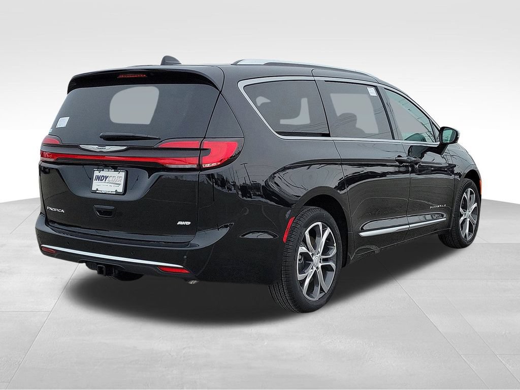 New 2026 Chrysler Pacifica Pinnacle w/ Trailer Tow Group AWD/4WD image 4