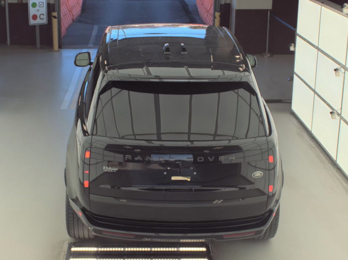 Used 2023 Land Rover Range Rover SE image 5