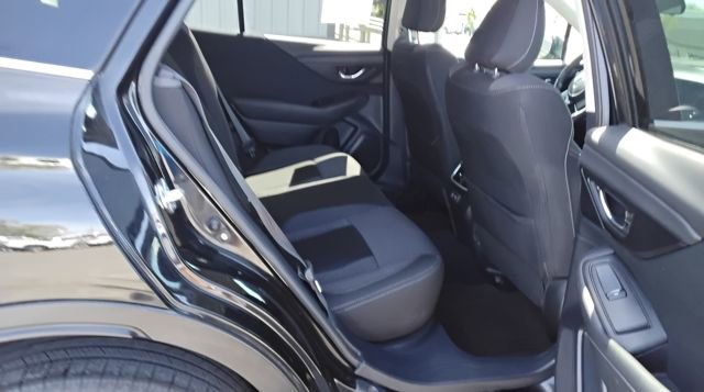 Used 2022 Subaru Outback Premium image 28