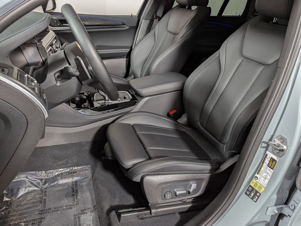 Certified 2023 BMW X4 M40i w/ Premium Package image 17