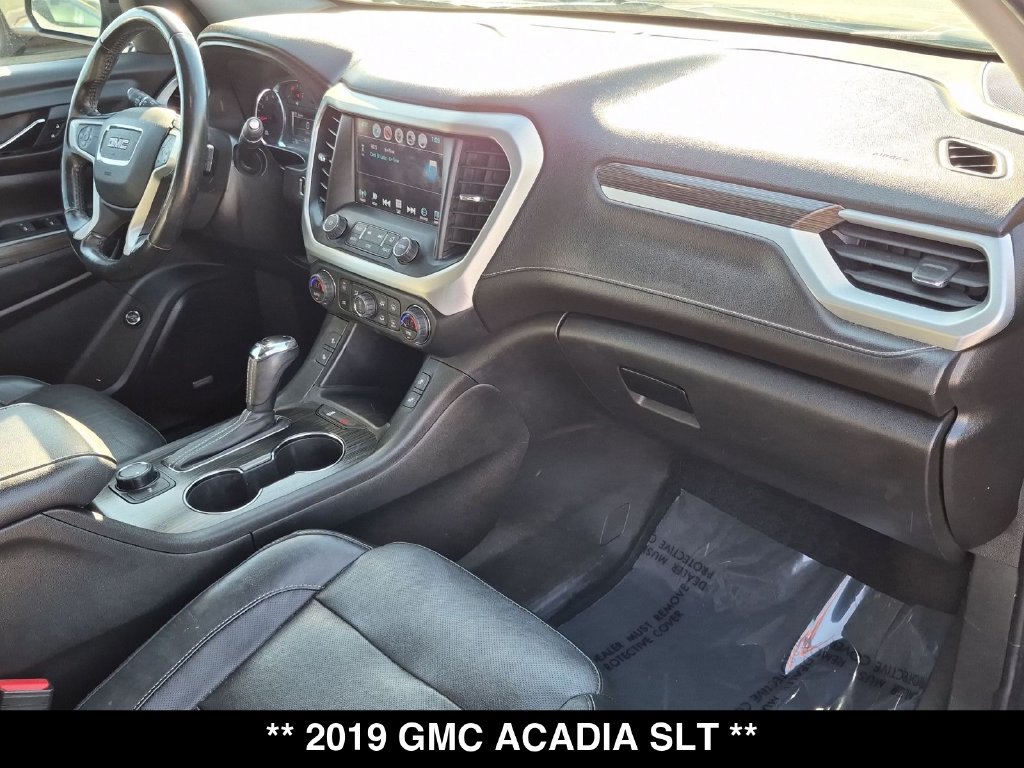 Used 2019 GMC Acadia SLT w/ Black Edition FWD image 32