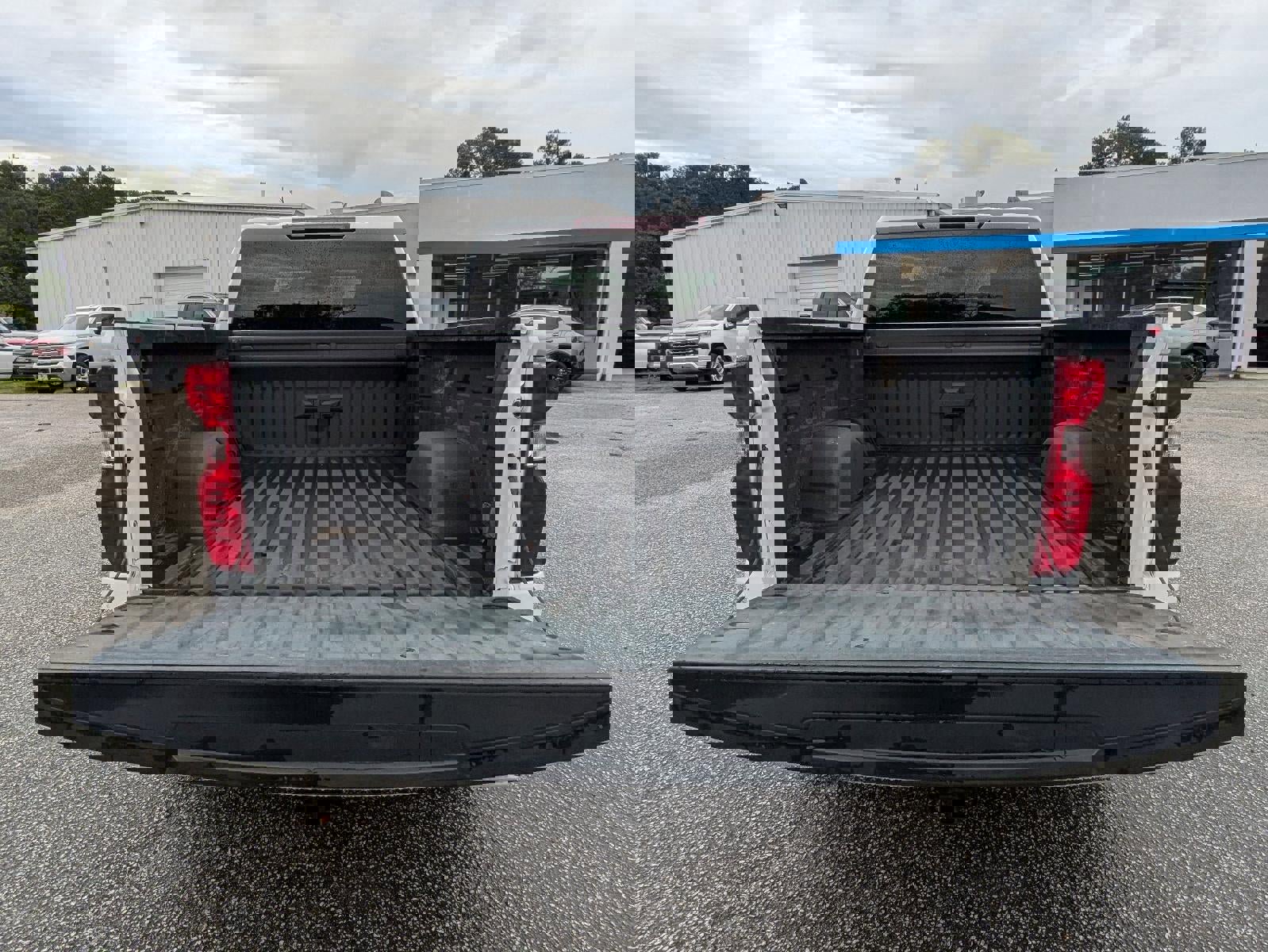 Used 2022 Chevrolet Silverado 1500 Custom image 13