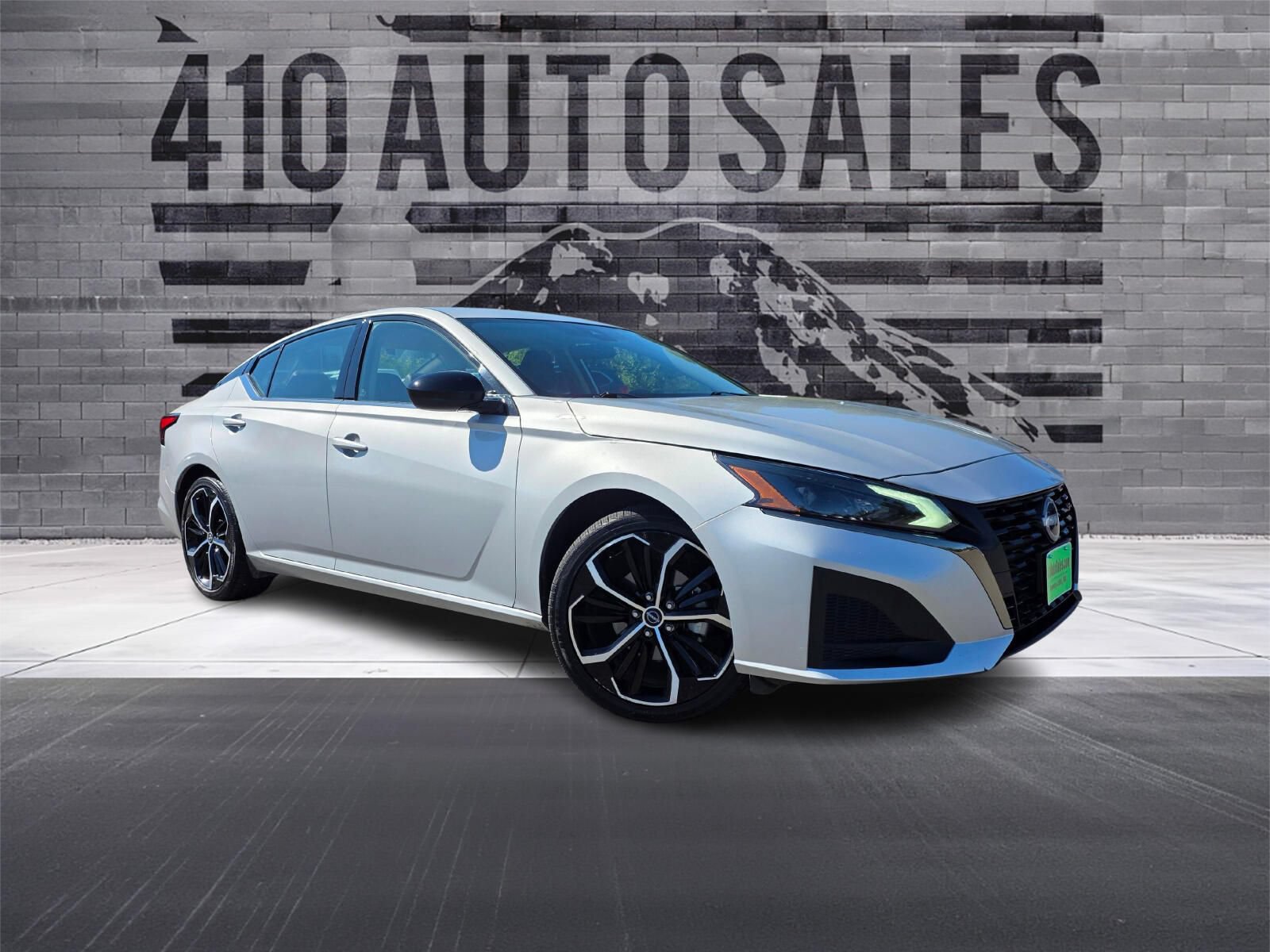 Used 2024 Nissan Altima 2.5 SR