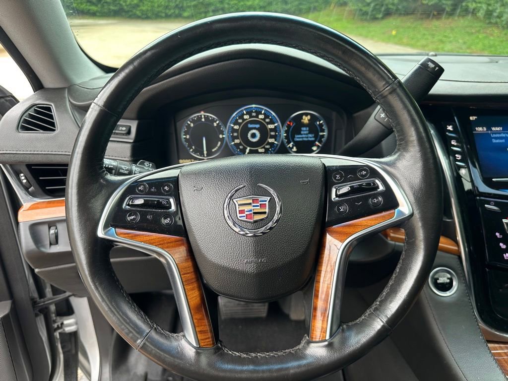 Used 2015 Cadillac Escalade Premium AWD/4WD image 18