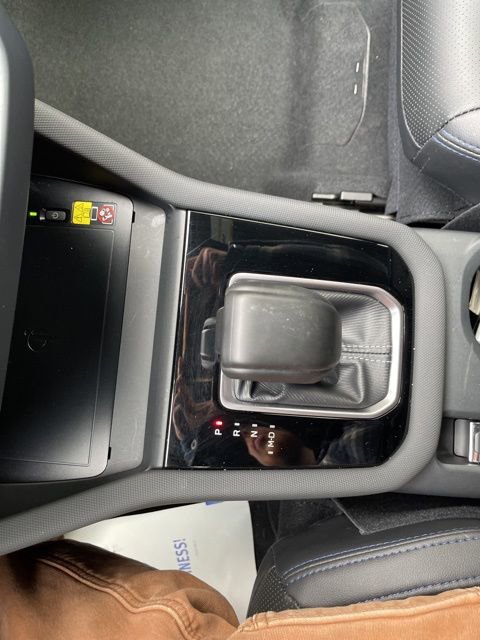 Used 2025 Subaru Forester Limited image 13