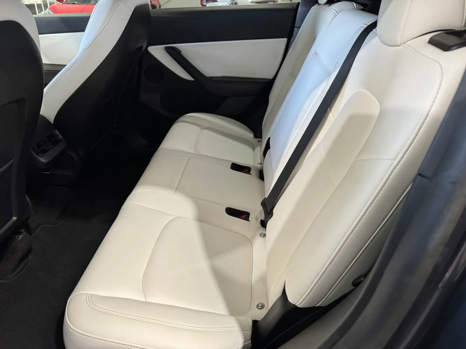 Used 2021 Tesla Model Y Long Range image 10