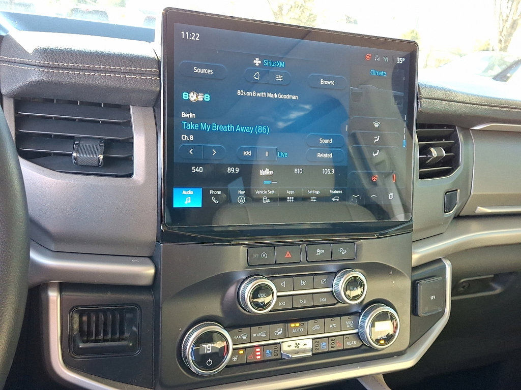 Used 2022 Ford Expedition XLT image 28