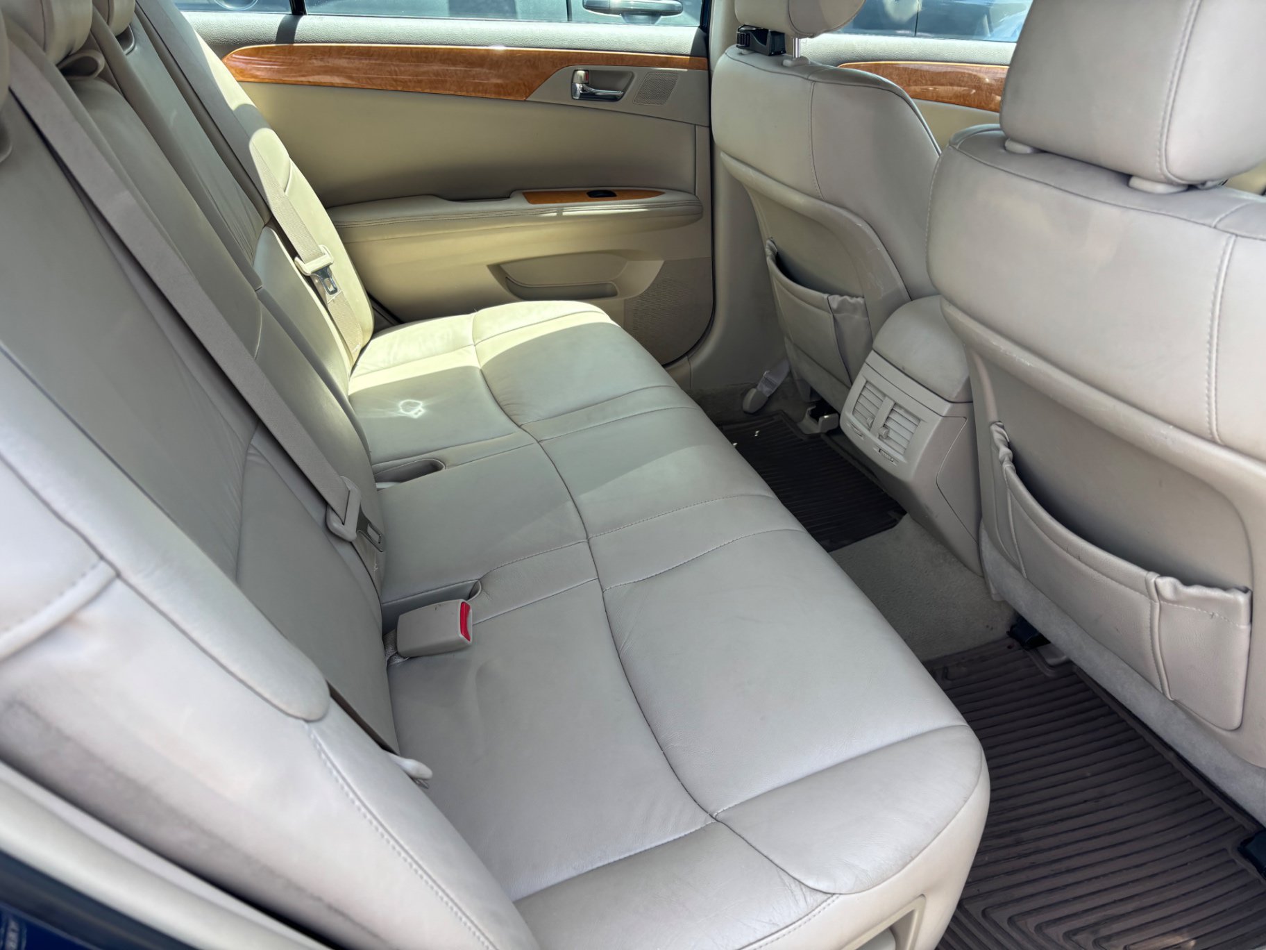 Used 2006 Toyota Avalon XLS FWD image 11