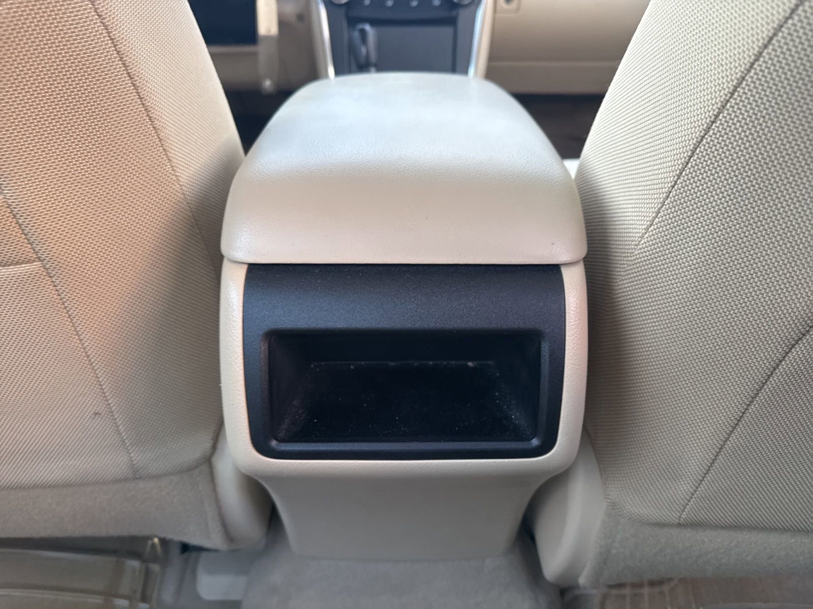 Used 2016 Toyota Camry LE image 23