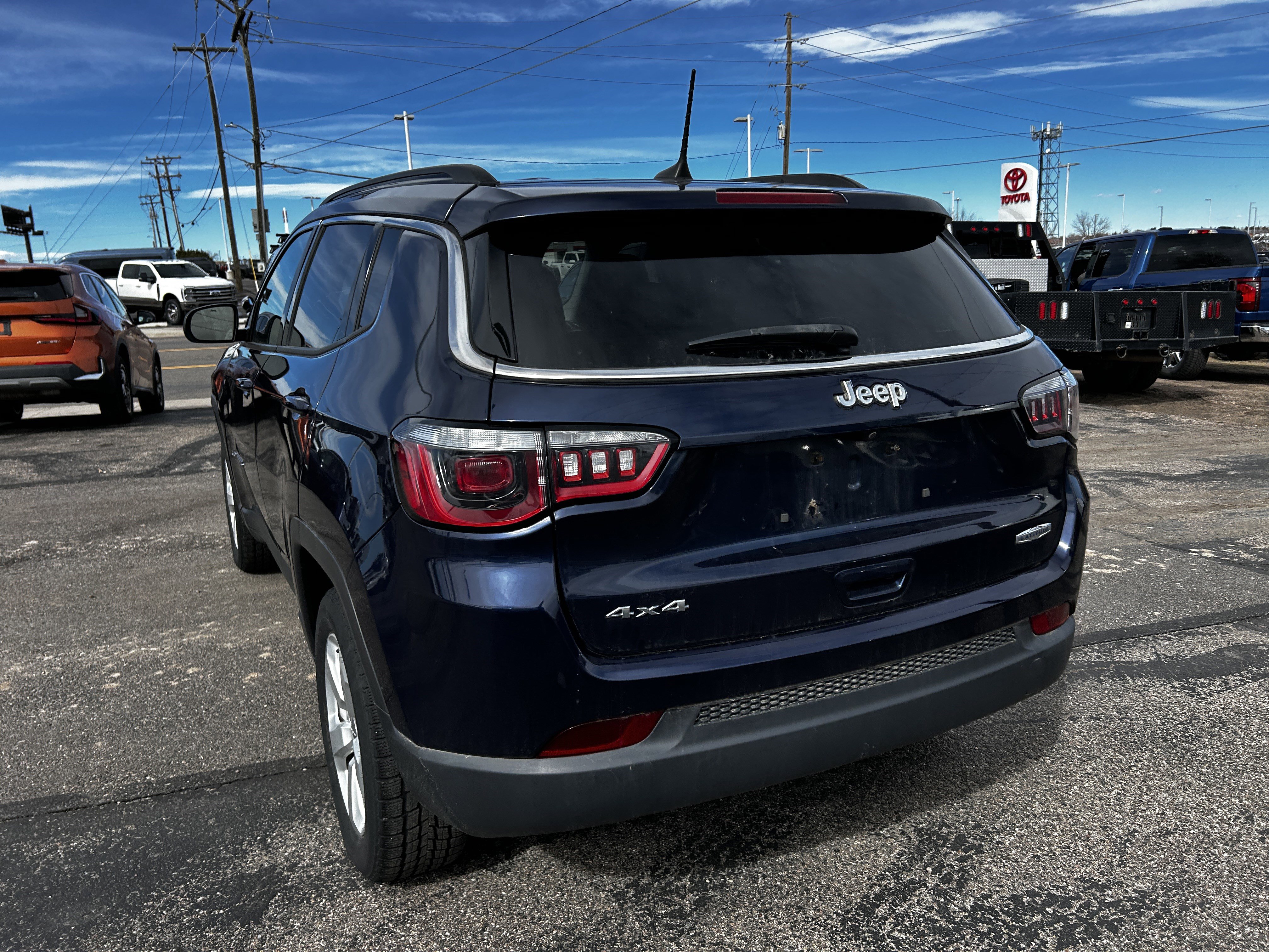 Used 2018 Jeep Compass Latitude w/ Popular Equipment Group image 3