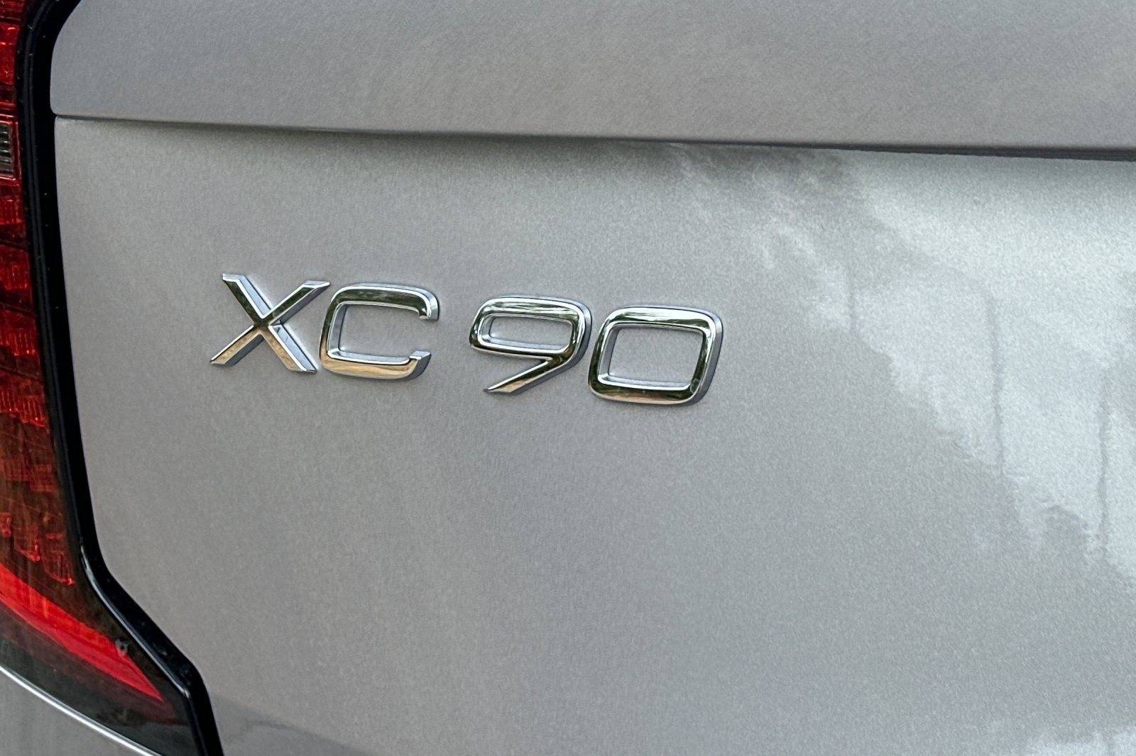 New 2026 Volvo XC90 B6 Plus w/ Protection Package Premier image 12