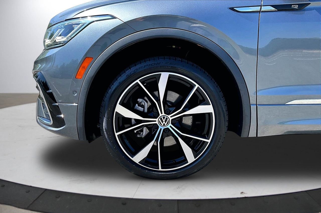 Used 2022 Volkswagen Tiguan SEL R-Line AWD/4WD image 33