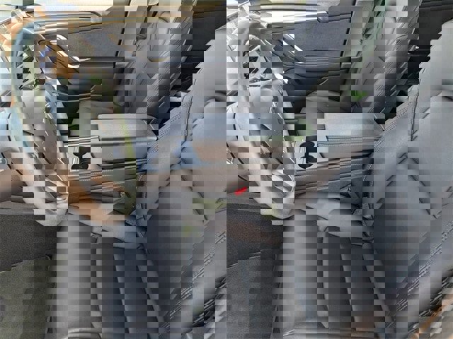 Used 2023 Tesla Model 3 Performance image 37