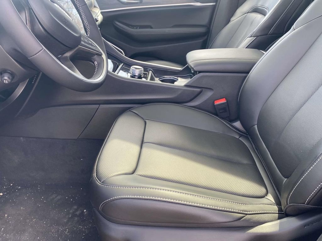 New 2026 Jeep Grand Cherokee Limited w/ Luxury Tech Group II image 41