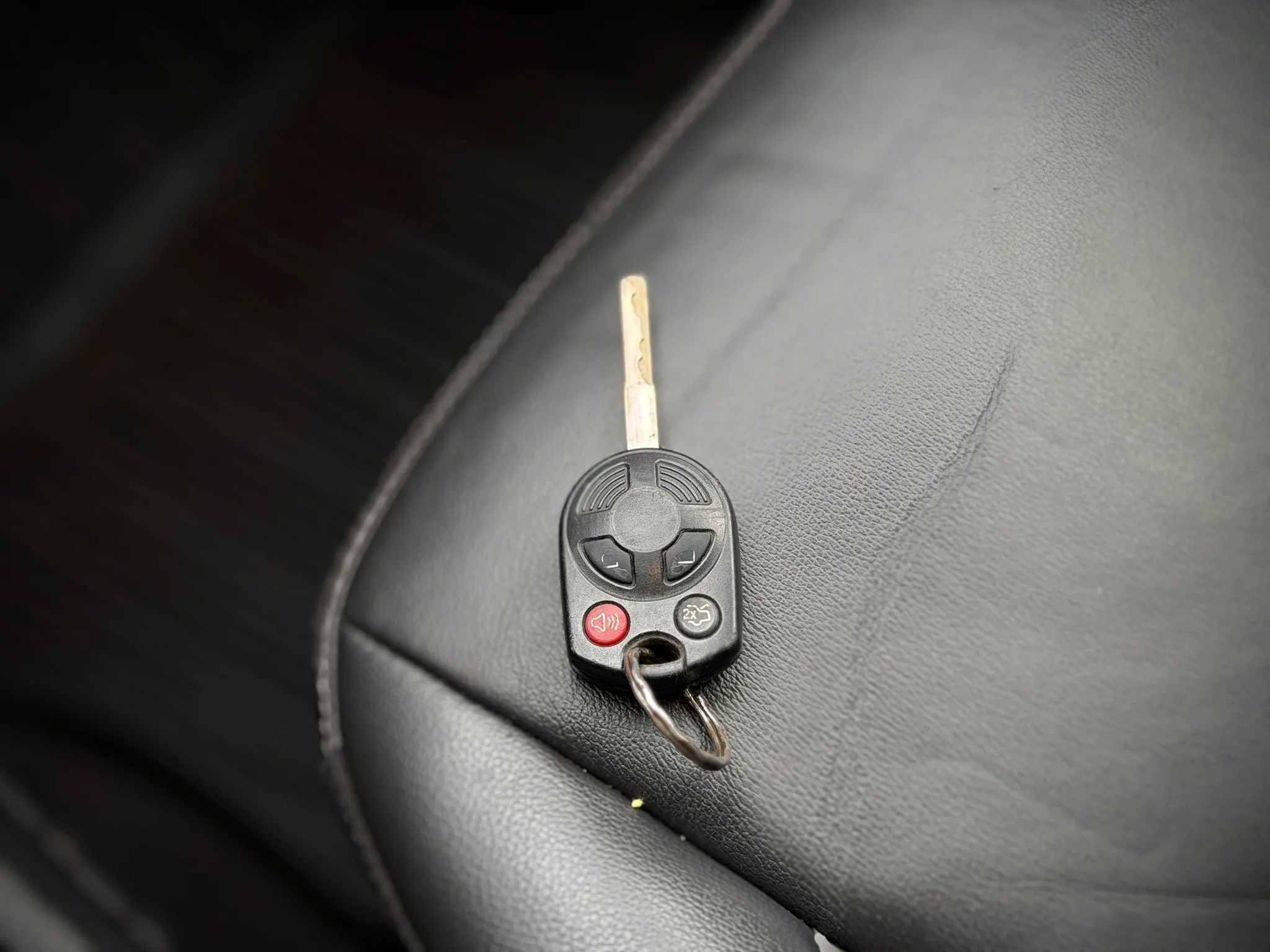 Used 2018 Ford Escape SEL image 21